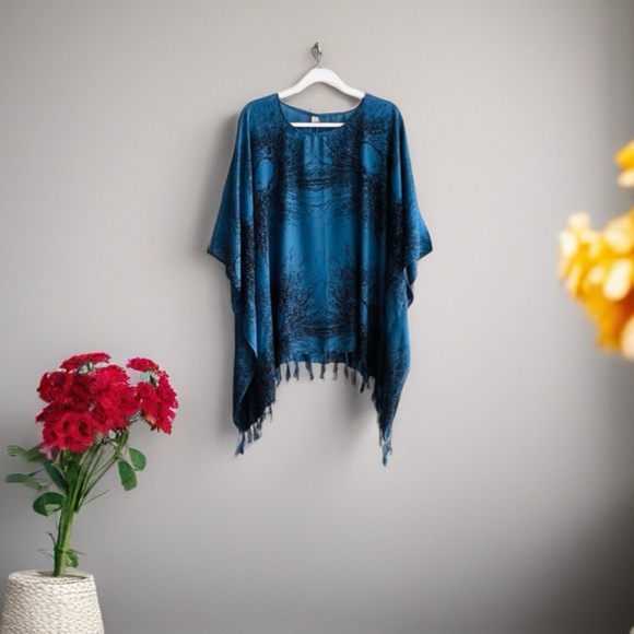 0010/ Dark Blue and Black Poncho with root pattern , Short Kaftan, Loose top - Picture 7 of 8